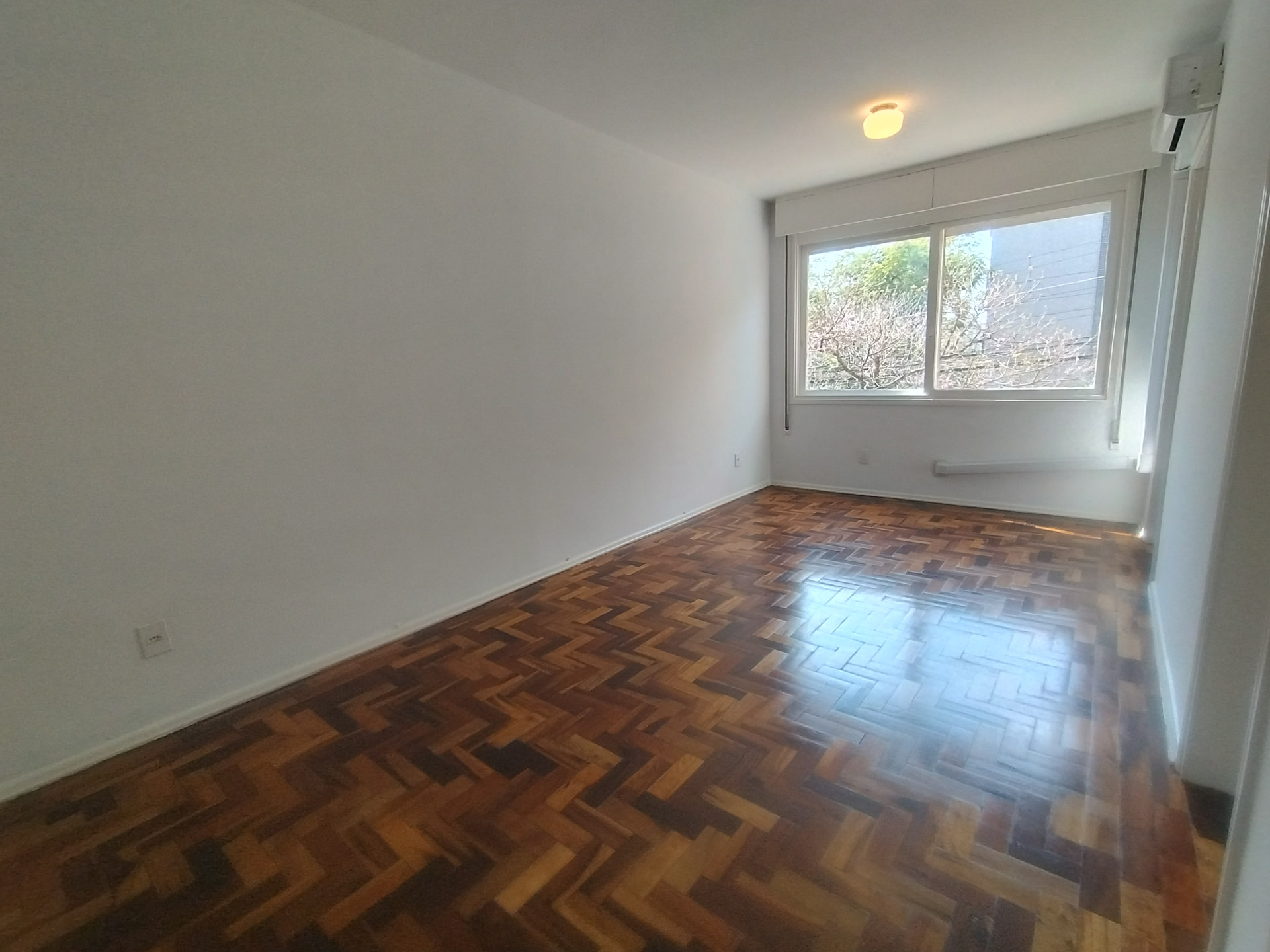 Sala - terceiro ângulo